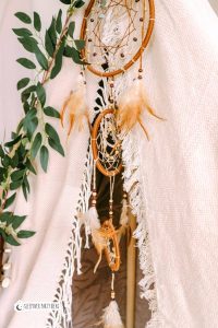 Best boho graduation party ideas and boho decorations with burlap and fabric